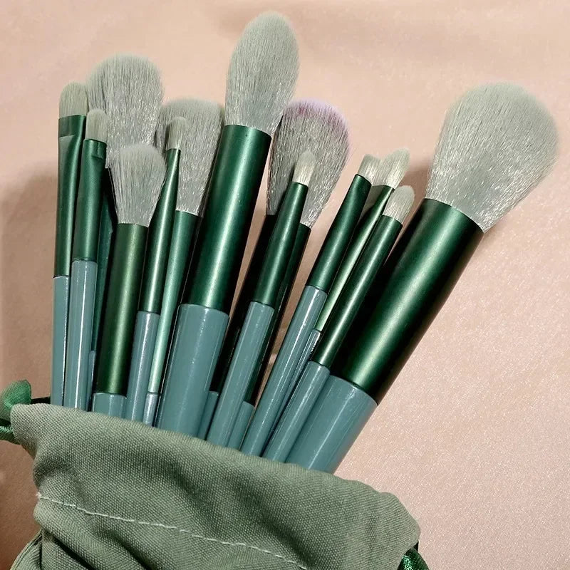 Kit de Pincéis de Maquiagem Profissional – 3, 13 ou 22 Peças com Cerdas Macias