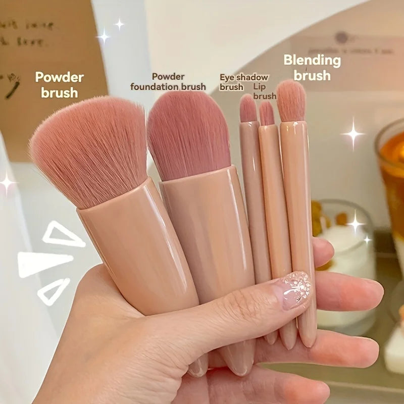 Kit com 5 Pincéis de Maquiagem Dobráveis com Espelho – Portátil para Bolsa e Viagem
